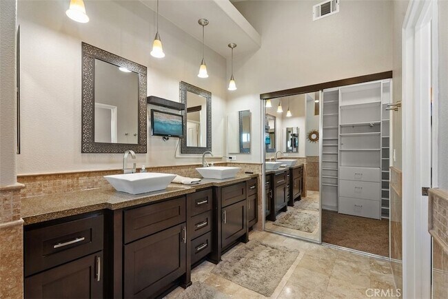 Building Photo - 33722 Bridgehampton Dr