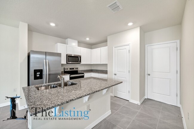 Building Photo - 5650 Anders Wy