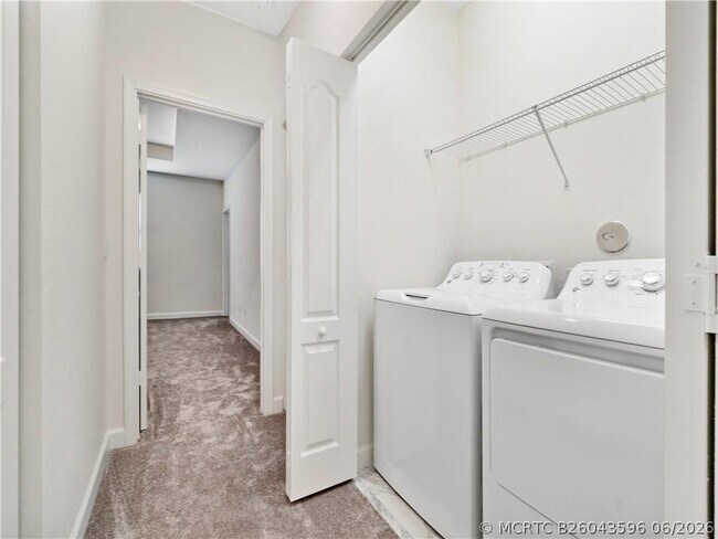 Building Photo - 13056 Anthorne Ln