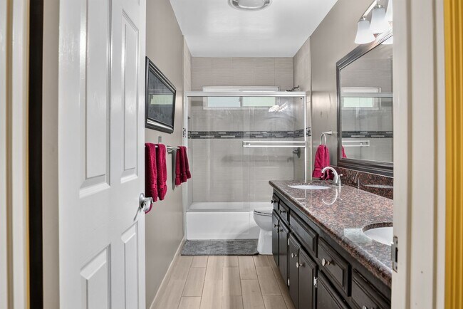 Building Photo - 13660 Acorn Patch Ln