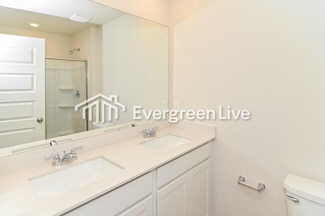 Building Photo - 907 Moray Ln