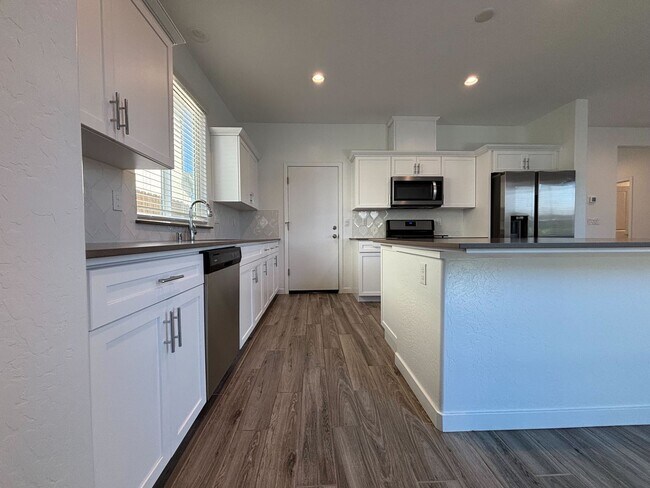Building Photo - Spacious 3-Bedroom Home with Solar, Modern...