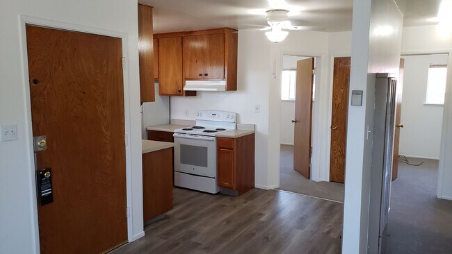 Building Photo - San Antonio Ave.