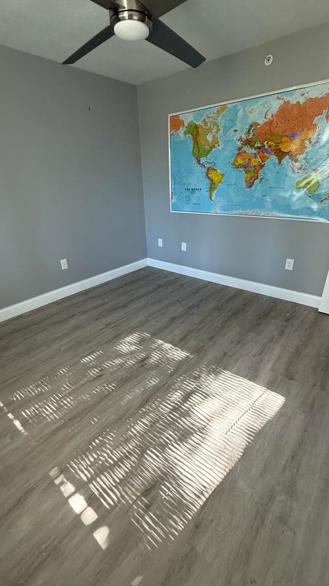 Building Photo - 208 Villa Cir