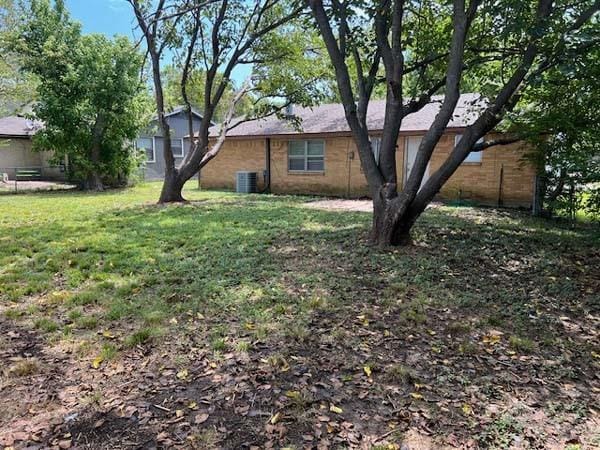 Building Photo - 806 Phillips Dr