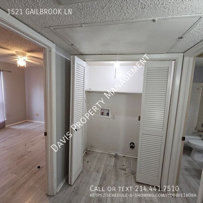 Building Photo - 1521 Gailbrook Ln