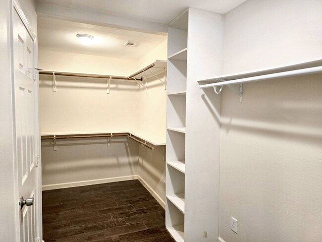 Building Photo - 1446 Curtin St