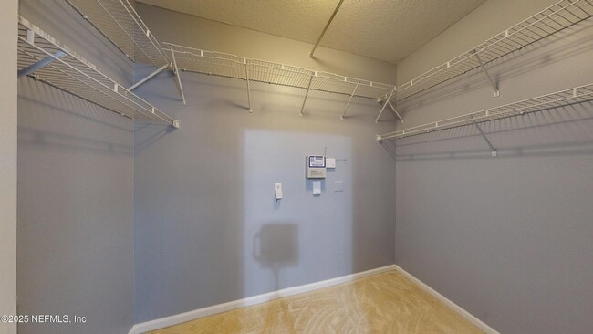 Building Photo - 9744 Summer Grove Way W