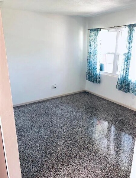 Building Photo - 5807 Colchester Dr