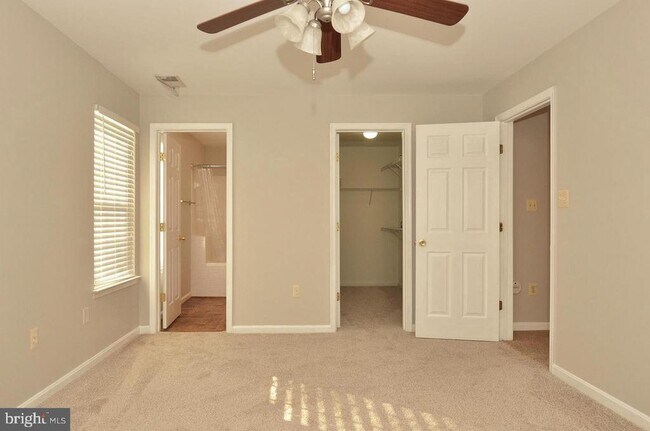 Building Photo - 13103 Millhaven Pl
