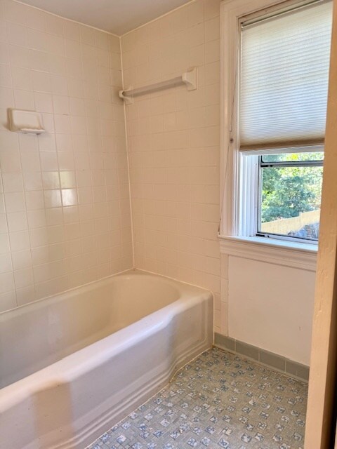 Building Photo - 2210 N Lexington St