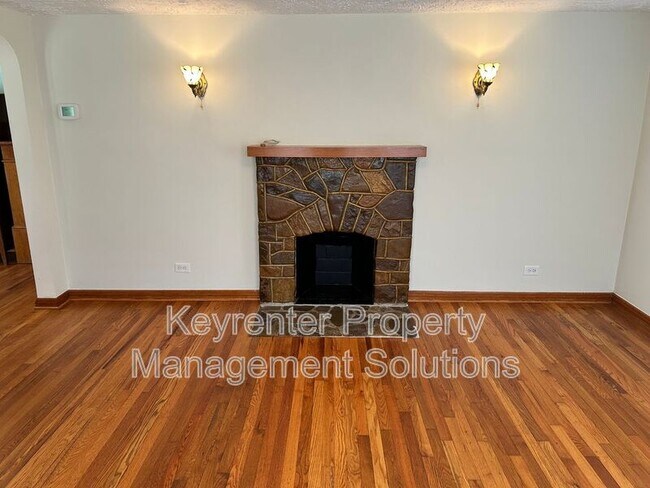 Building Photo - 3922 Churchville Ave