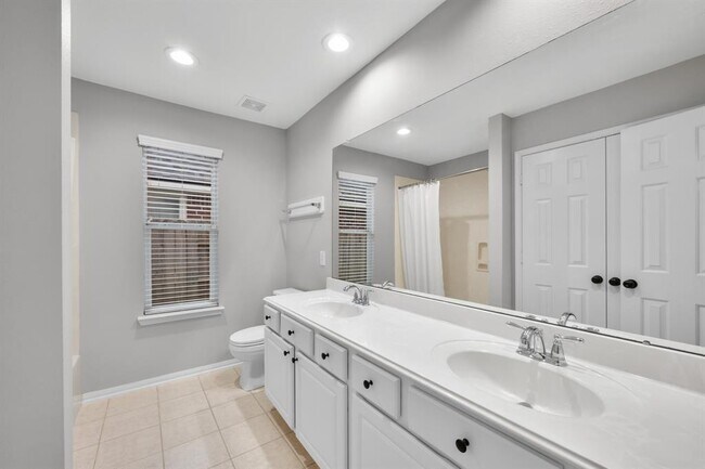 Building Photo - 1855 Silent Shore Ct