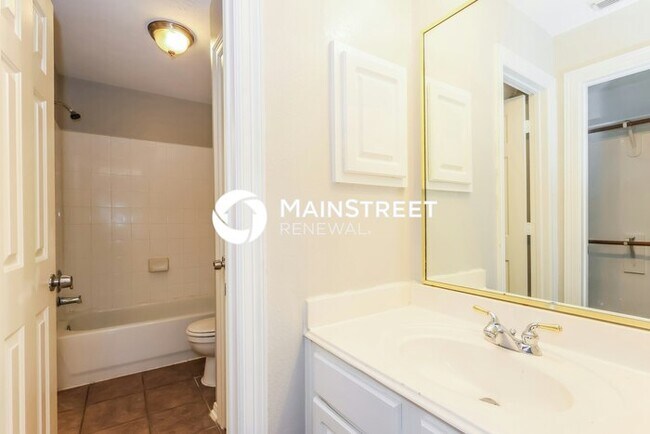 Building Photo - 4 Bedroom Pet-Friendly Home in Humble, TX with Main Street Renewal