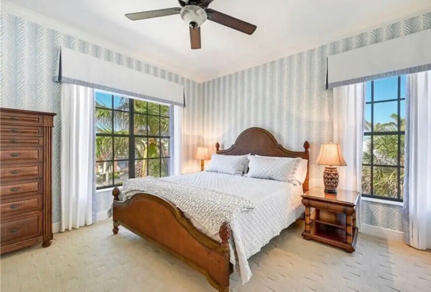 King bedroom #2 - 705 10th St S