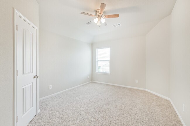 Building Photo - 2934 Lawrence Pk Ct