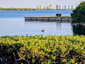 Building Photo - 1640 12 Oaks Way