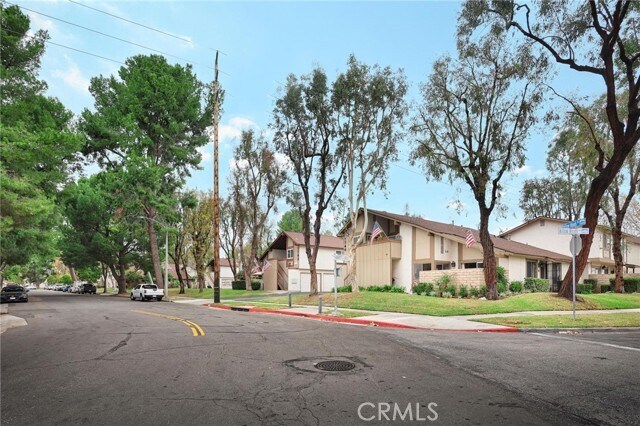 Building Photo - 1740 N Willow Woods Dr