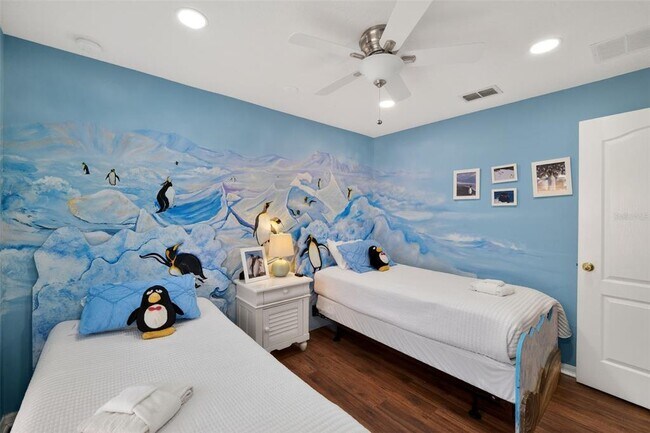 Building Photo - 165 Scrub Jay Way
