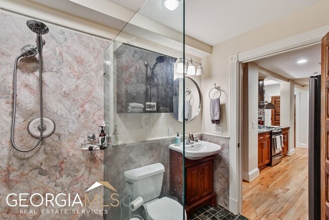 Building Photo - 841 Argonne Ave NE