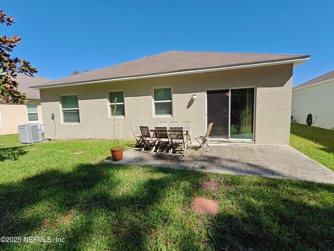 Building Photo - 223 Osprey Marsh Ln