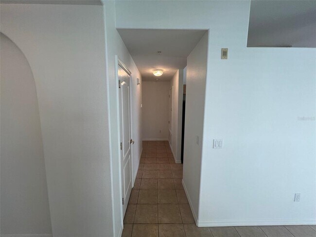 Building Photo - 4270 Vicenza Dr