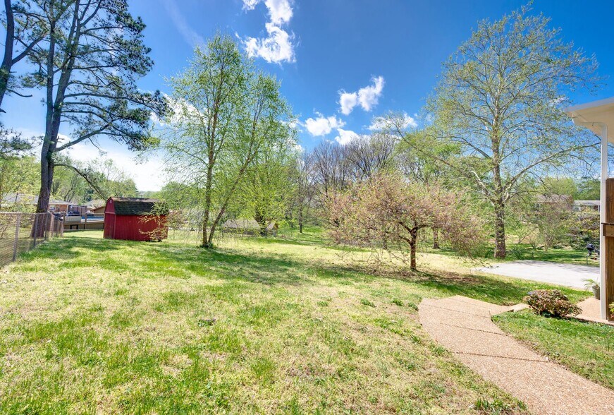 Building Photo - 4509 Baton Rouge Dr