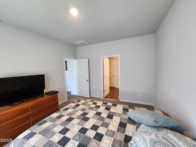 Building Photo - 227 Jones Rdg Ln