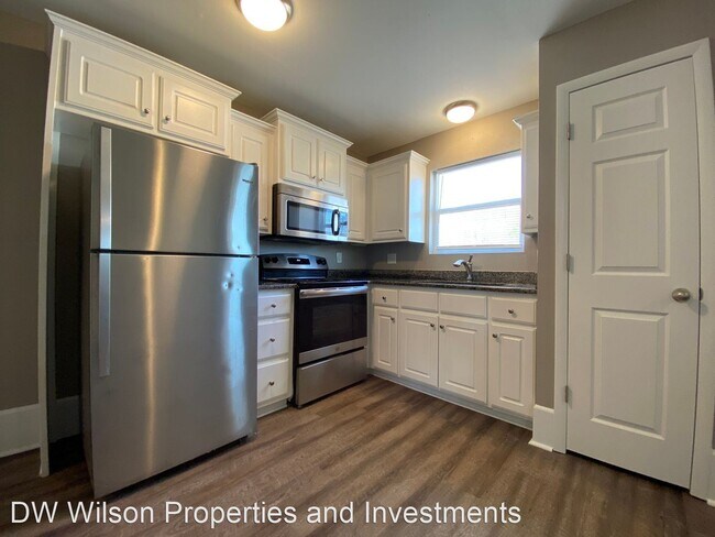 Building Photo - 2 br, 1 bath House - 300A Clint Road