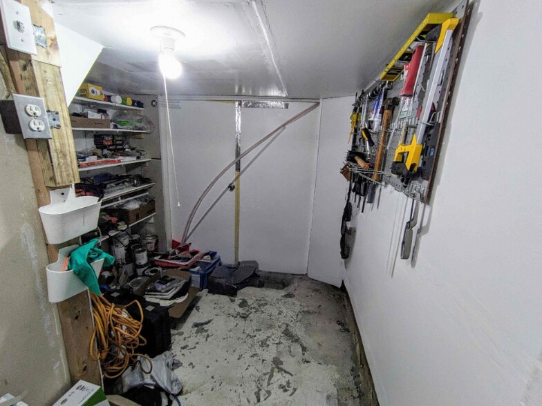 Building Photo - 63 Fenno St