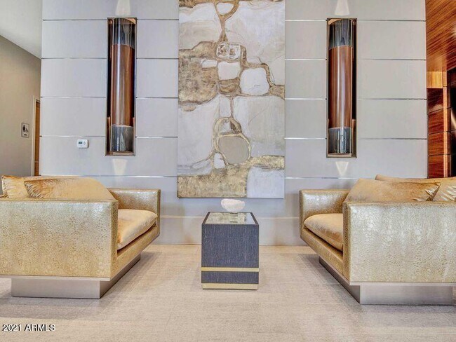 Building Photo - 6166 N Scottsdale Rd