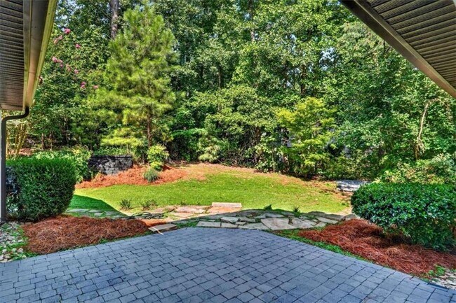Building Photo - 141 Amicalola Way