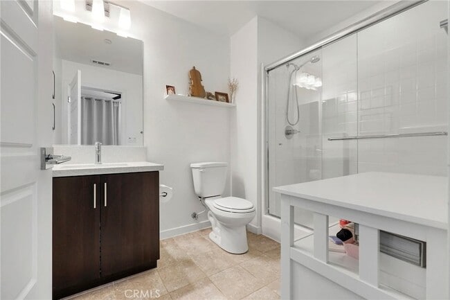Building Photo - 711 Brooklyn Dr