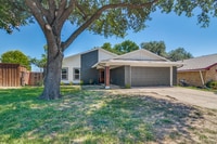 Building Photo - 1005 Via Balboa
