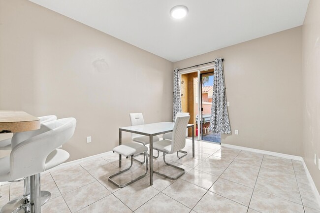 Building Photo - 732 SW 106th Ave