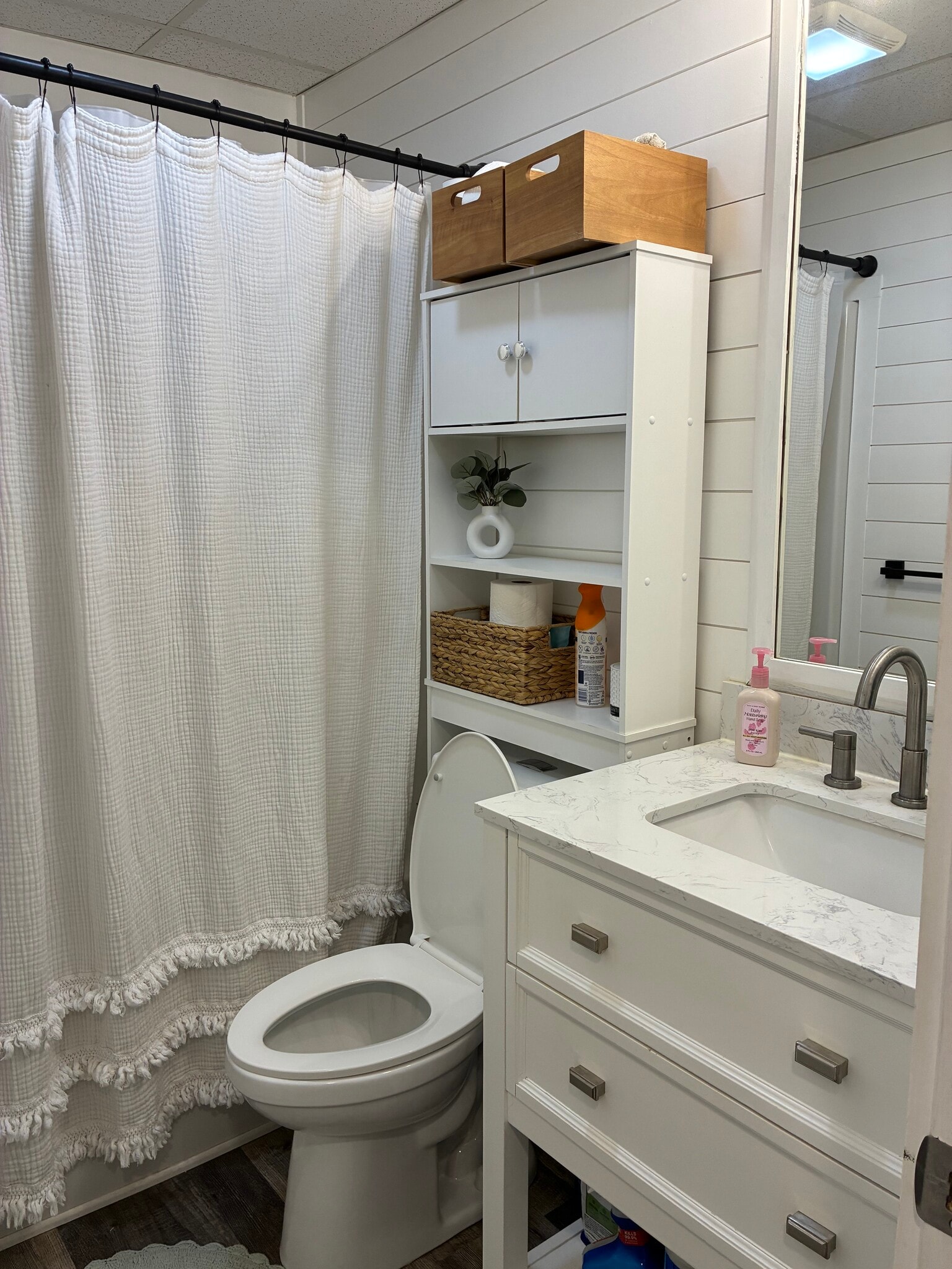 Building Photo - 511 Robin Dr