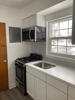 Building Photo - 932 42nd St
