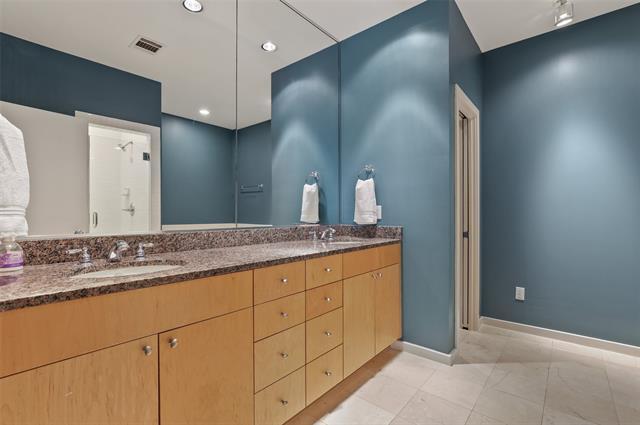 Building Photo - 4100 Travis St