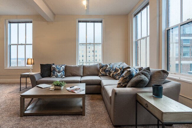 Building Photo - Groton Lofts