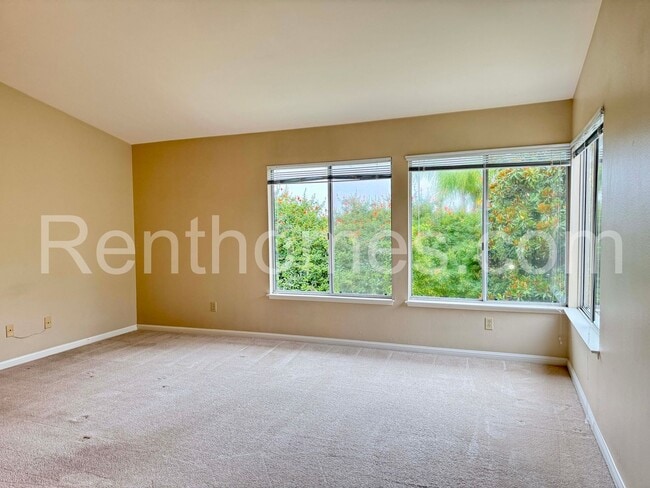 Building Photo - 12613 Crest Knolls Ct