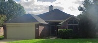 Building Photo - 3 Bedroom 2 Bathroom Parkview Estates Home
