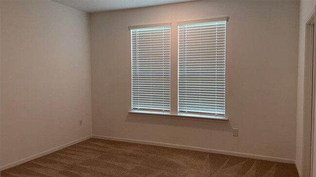 Building Photo - 17015 Wild Strm Ct