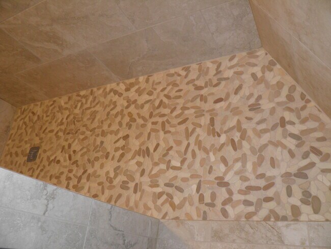 Building Photo - 632 Gap Creek Dr