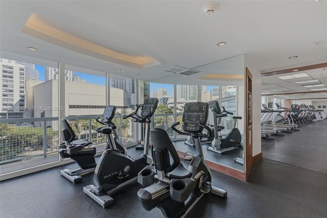 Building Photo - 31 SE 5th St