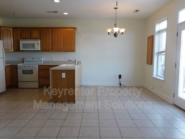 Building Photo - 42 Enchanted View Cir
