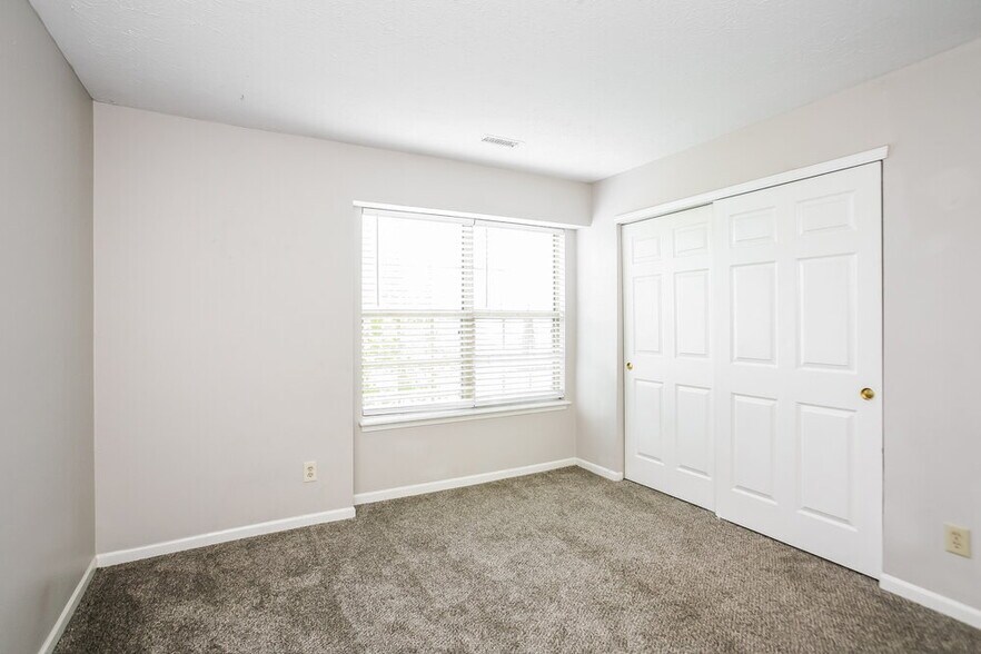 Building Photo - 2946 Scottsdale Dr