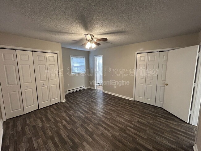 Building Photo - 402 S Yates St