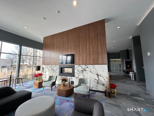 Building Photo - 110 Towne St