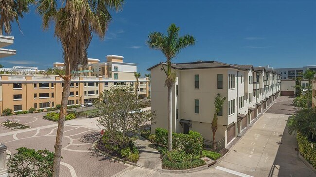 Building Photo - 750 N Tamiami Trl