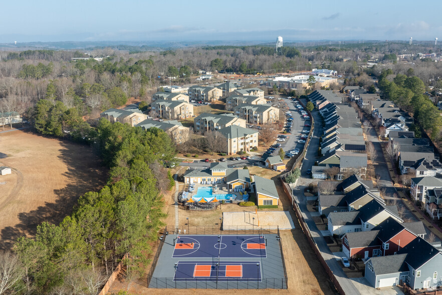 Primary Photo - Clemson Edge